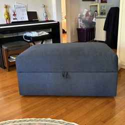 Pottery Barn Big Sur Ottoman With Pullout Table. Good Condition. Slight Scratch On Edge Of Table. 