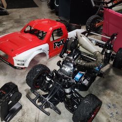 1/5 Scale Gas Rc KRAKEN VEKTA. 5 Tropy Truck 