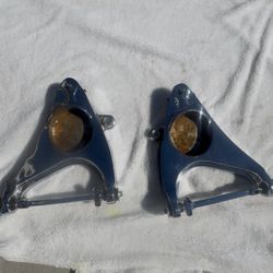 1959-64  impala bottom  chrome arms   With dog  bones  and  ball joints  fully reinforced   Some scratches on top  in   good condition