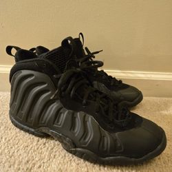 Nike Lil' Posites. Size 7Y
