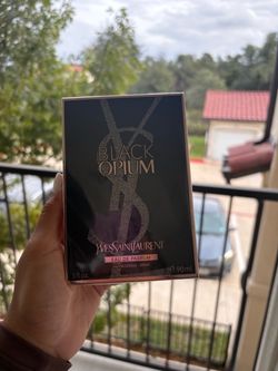 Perfume Black Opium de Yves Saint Laurent 90 ml