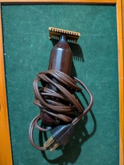 Vintage vibrating safety razor