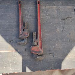 Pipe wrench both for 50.dollass