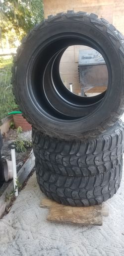 M/T KHUMO TIRES