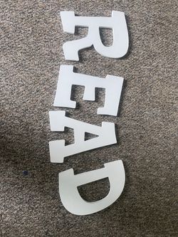 Read Letters Wall Decor 