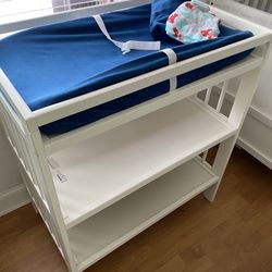 Changing Table, Waterproof Diaper Changing Pad & 3 Cover Pads