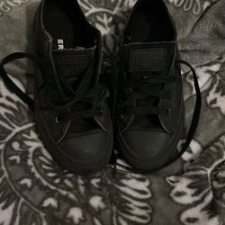 Girls Shoes (converse) 