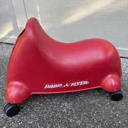 Radio Flyer Ride On Scooter