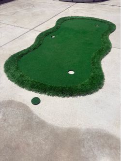 Golf Putting Green Mat 10x5ft, Indoor Outdoor Practice Putting Mat with 3 Holes