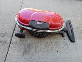 Coleman Road trip 285-Sq in Red Portable Grill