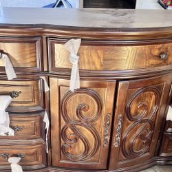 Dresser/ Drawer 4 Sale