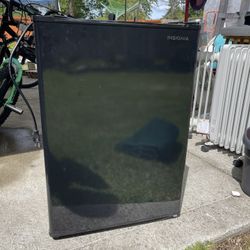 Insignia Mini Fridge