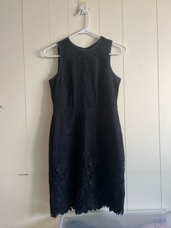 Ann Taylor Floral and lace overlay dress - Size 2P