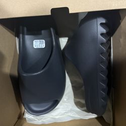 Yeezy Slide Onyx