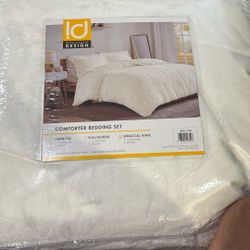 White Fuzzy Bedding Set 