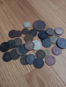 Vintage coins. Very very old group of 20+ Coins.