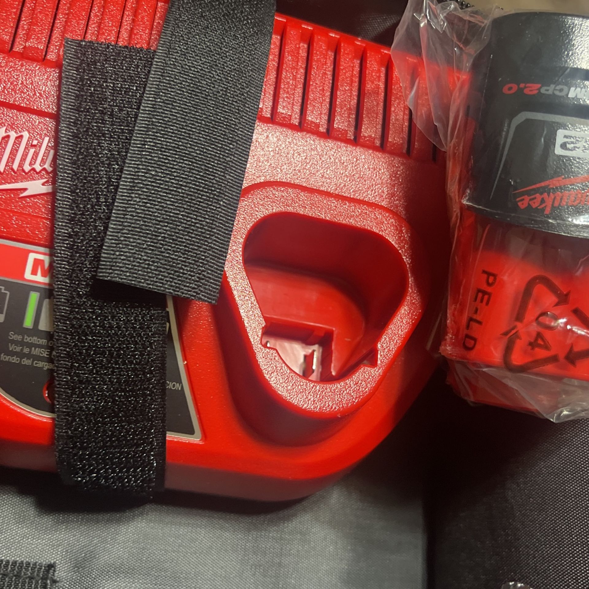 Milwaukee Battery Charger