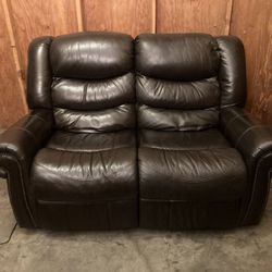 Electric Leather Recliner Loveseat - Free Delivery 