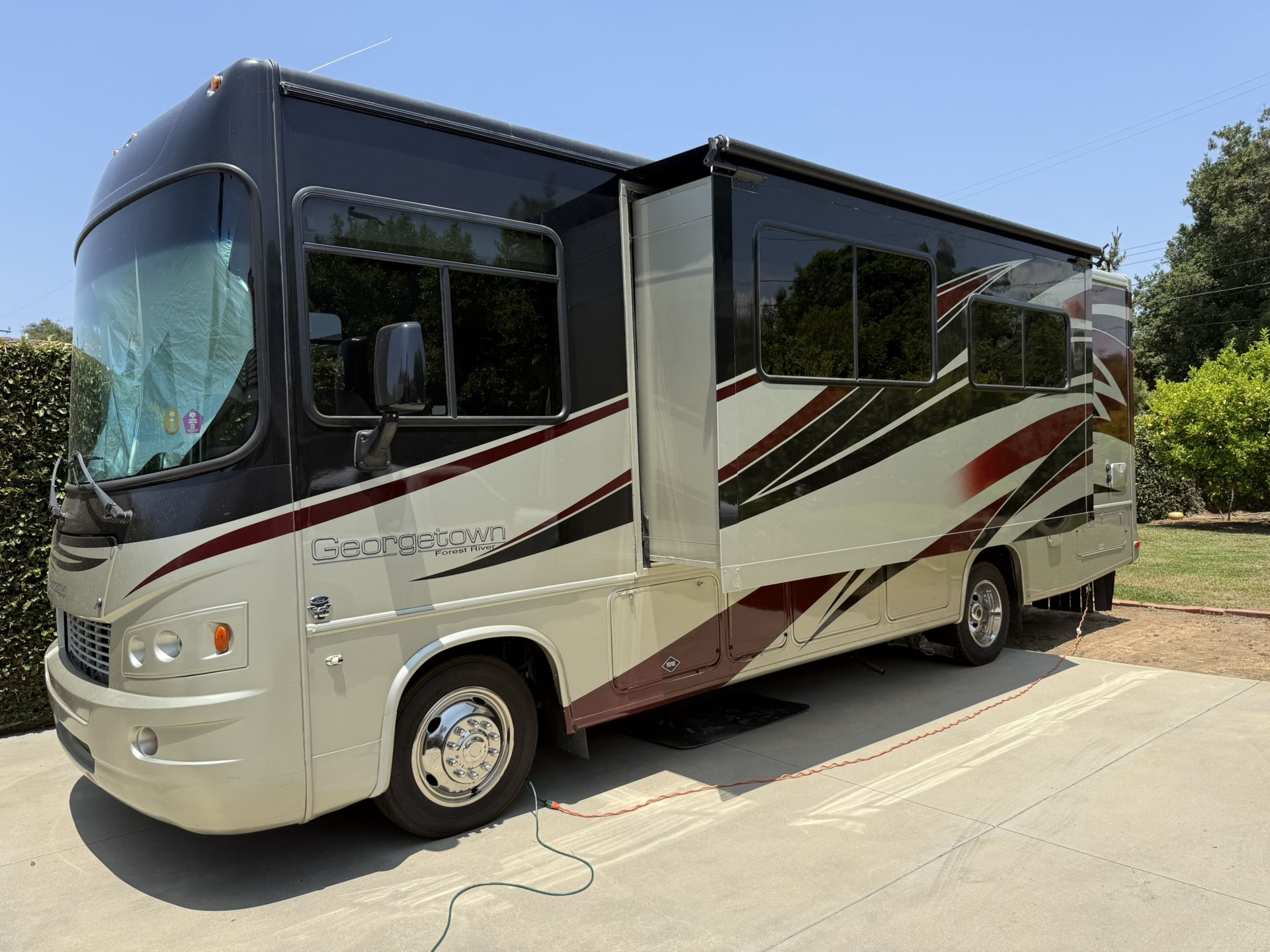 2011 Forest River Georgetown DS280