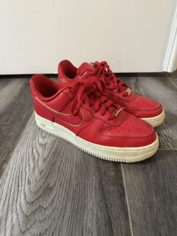 Nike WMNS Air Force 1 Low “Red Gold Swoosh”