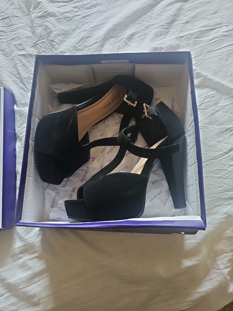 Size 5 Black Heels