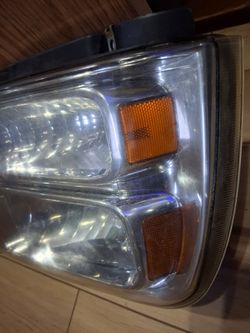 2005-2007 Ford F 250,350 headlights
