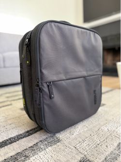INCASE EO Travel Roller Luggage 18” Upright Expandable Wheeled Carry On Suitcase