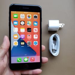 iPhone 7 Plus - UNLOCKED - Like New 