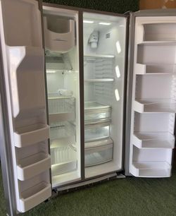 GE Refrigerator