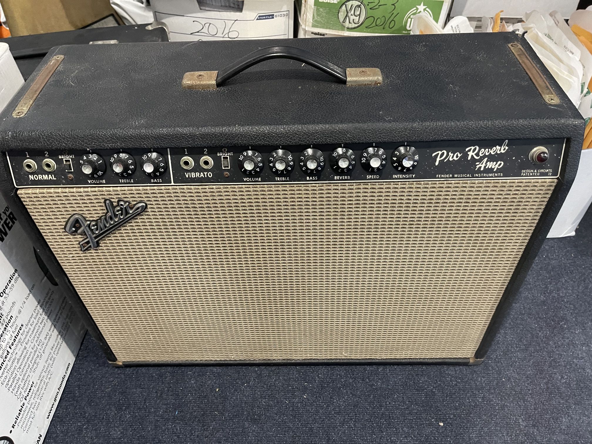 Fender amplifier . Vintage. Pro reverb.