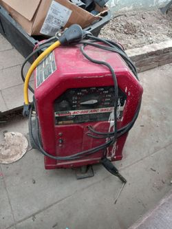Lincoln 220v welder