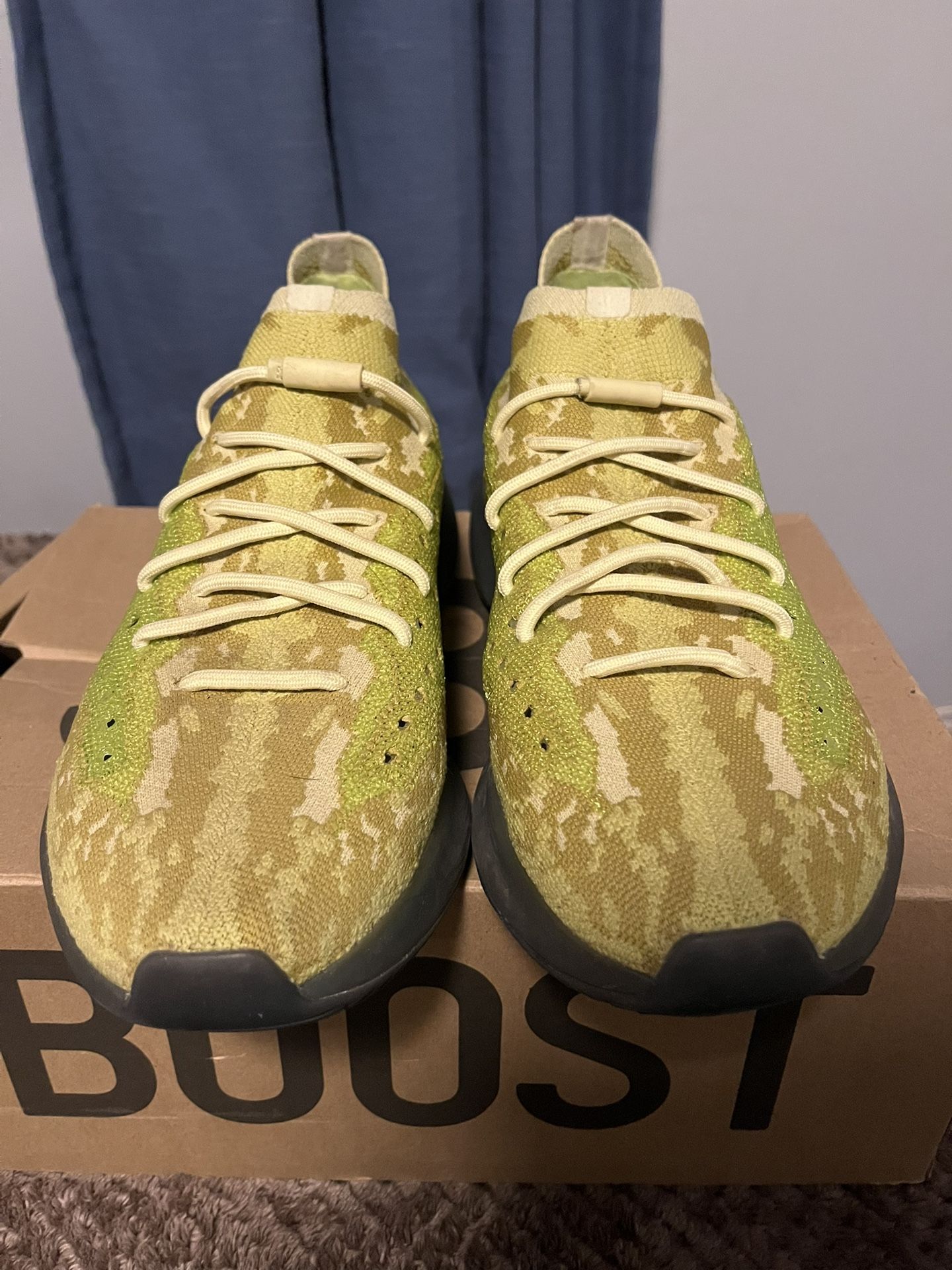 380 Hylite Yeezy Boost 380 HYLITE (trades) main image 3