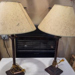 2 lamps