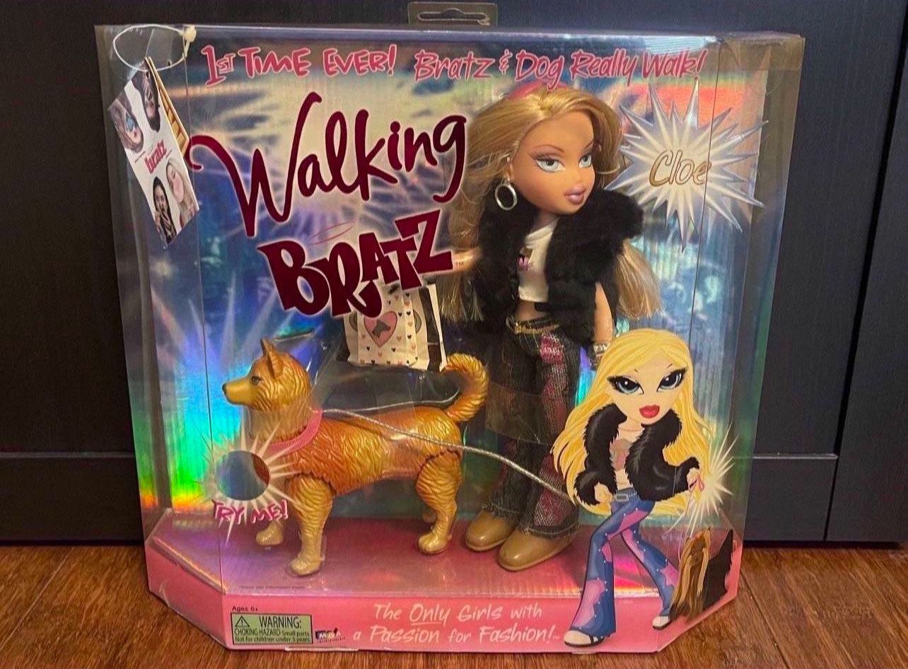MGA Bratz Cloe & Dog Walking Doll 