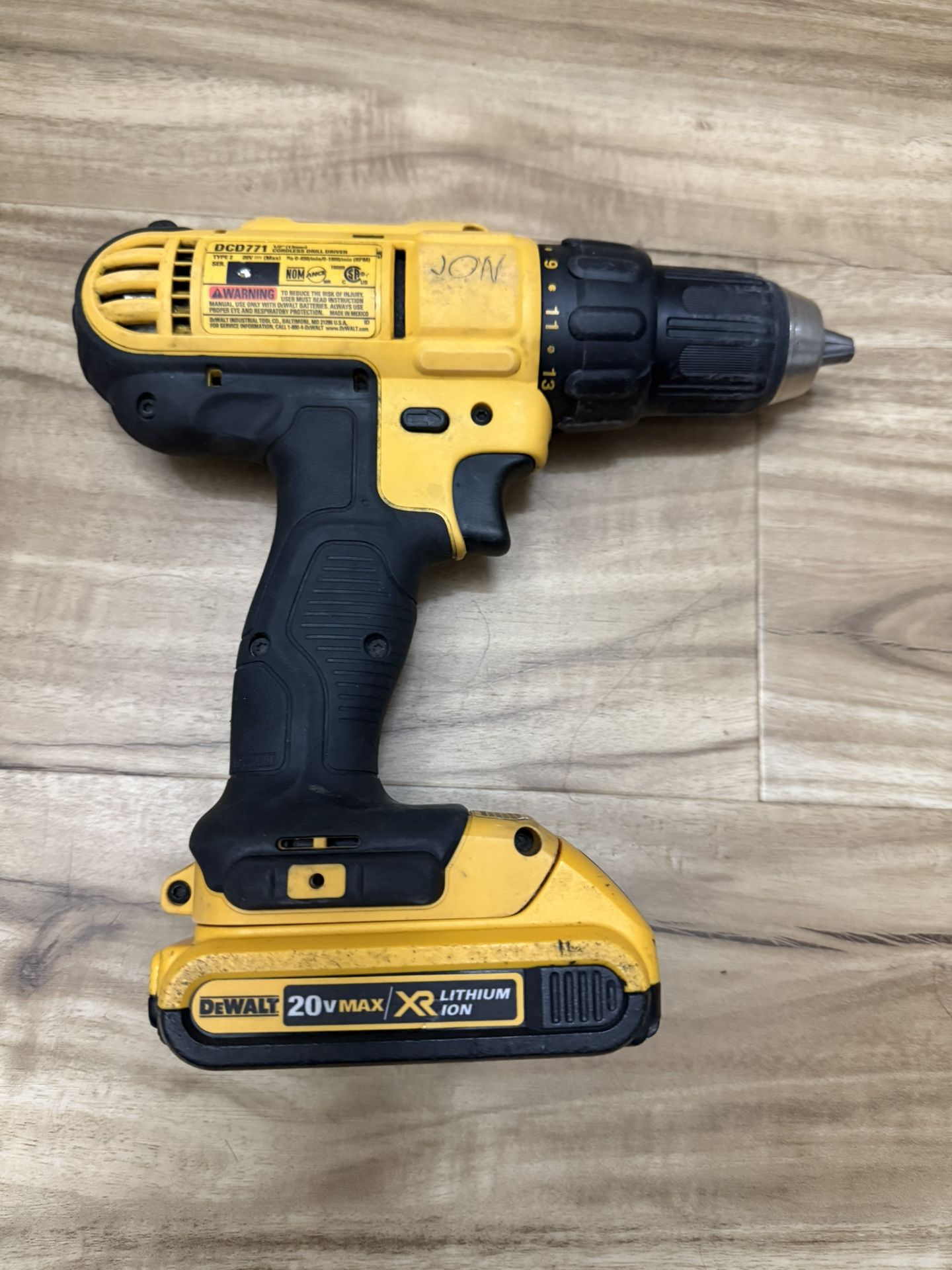 Dewalt Drill With Battery 