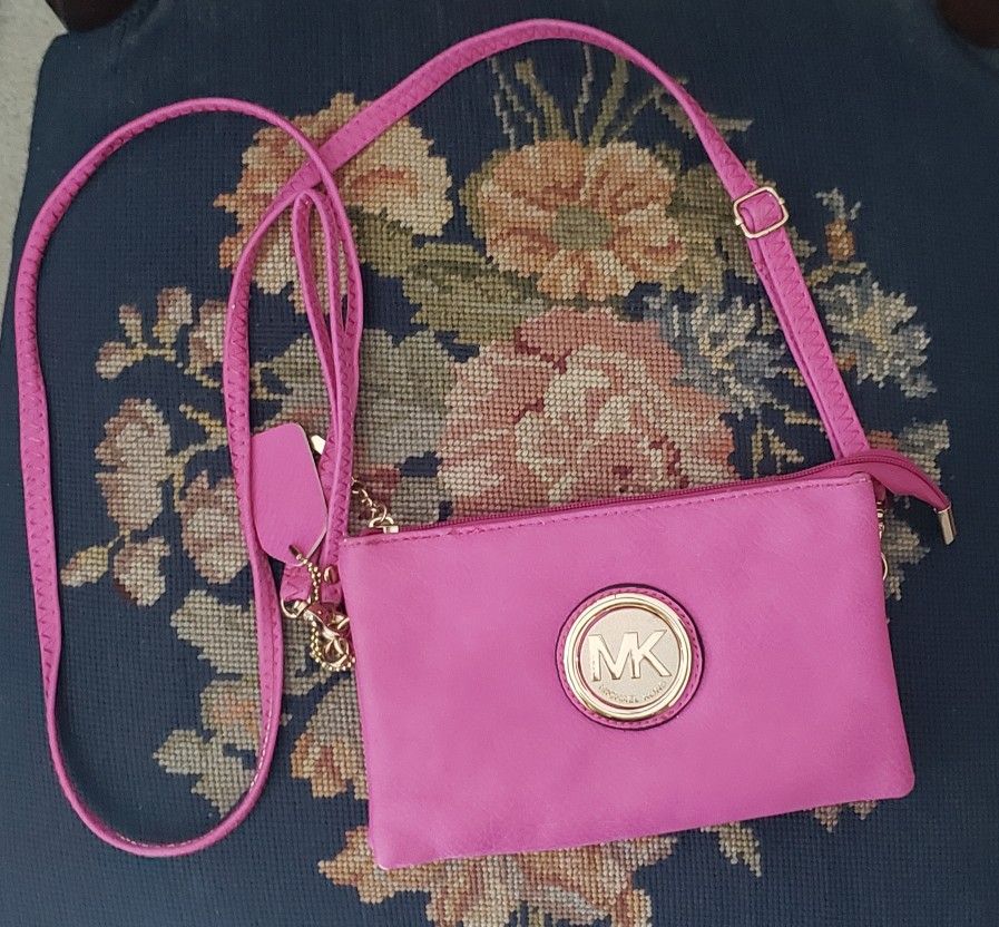Hot Pink Crossbody/Wristlet Bag