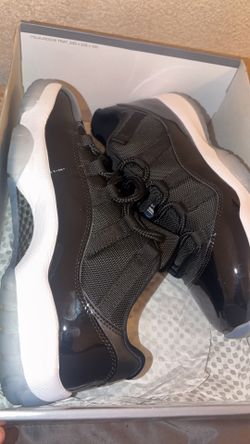 Jordan11’s space jam size 8men