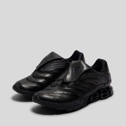 Adidas Predator Megaride Core Black Men’s Size 11 US Sneakers New w/ Box JR5567