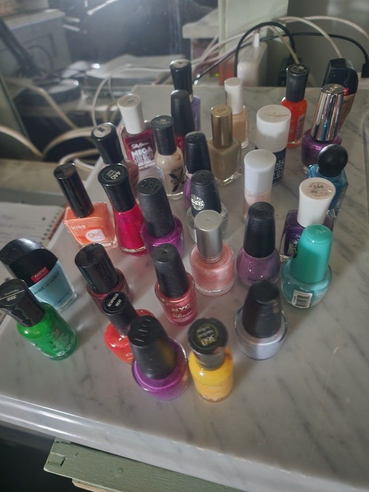 30 Nail Polish