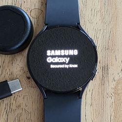 NEW Samsung Galaxy Watch 6__44mm_Black_Sapphire Crystal__NEW__