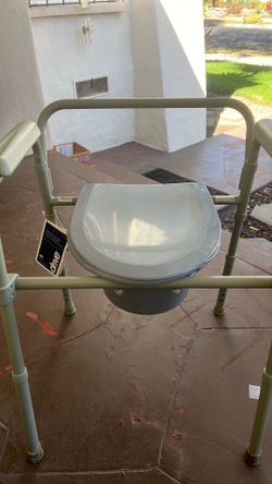 Bedside commode new