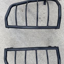 Second generation Tacoma tailgate guards