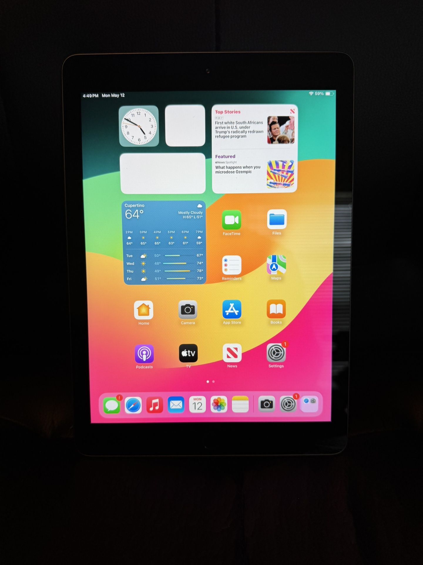 Apple iPad 6th generation (32GB) w/ protection case (black)
