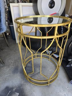 Glass table round
