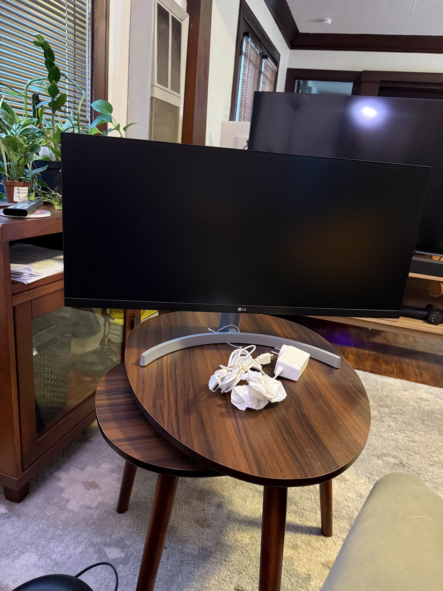 LG 29WN600 IPS LED Computer Minute