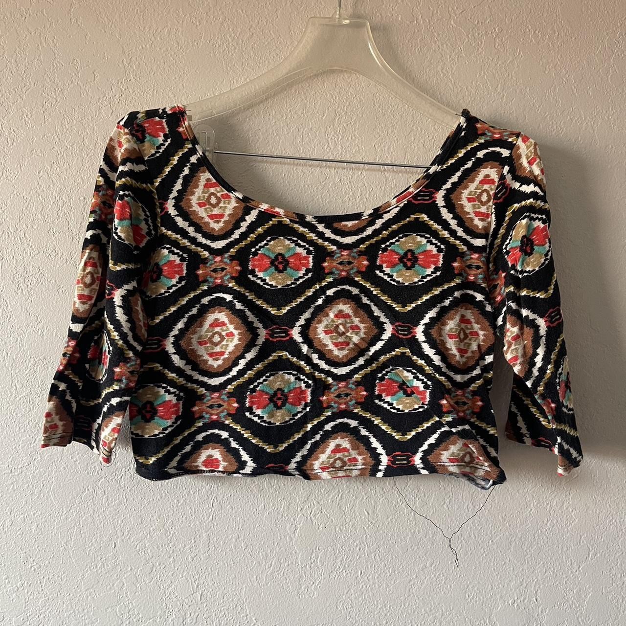 Annabelle, Women’s Black & Multicolor Pattern 3/4 Sleeve Crop Top, Size XL