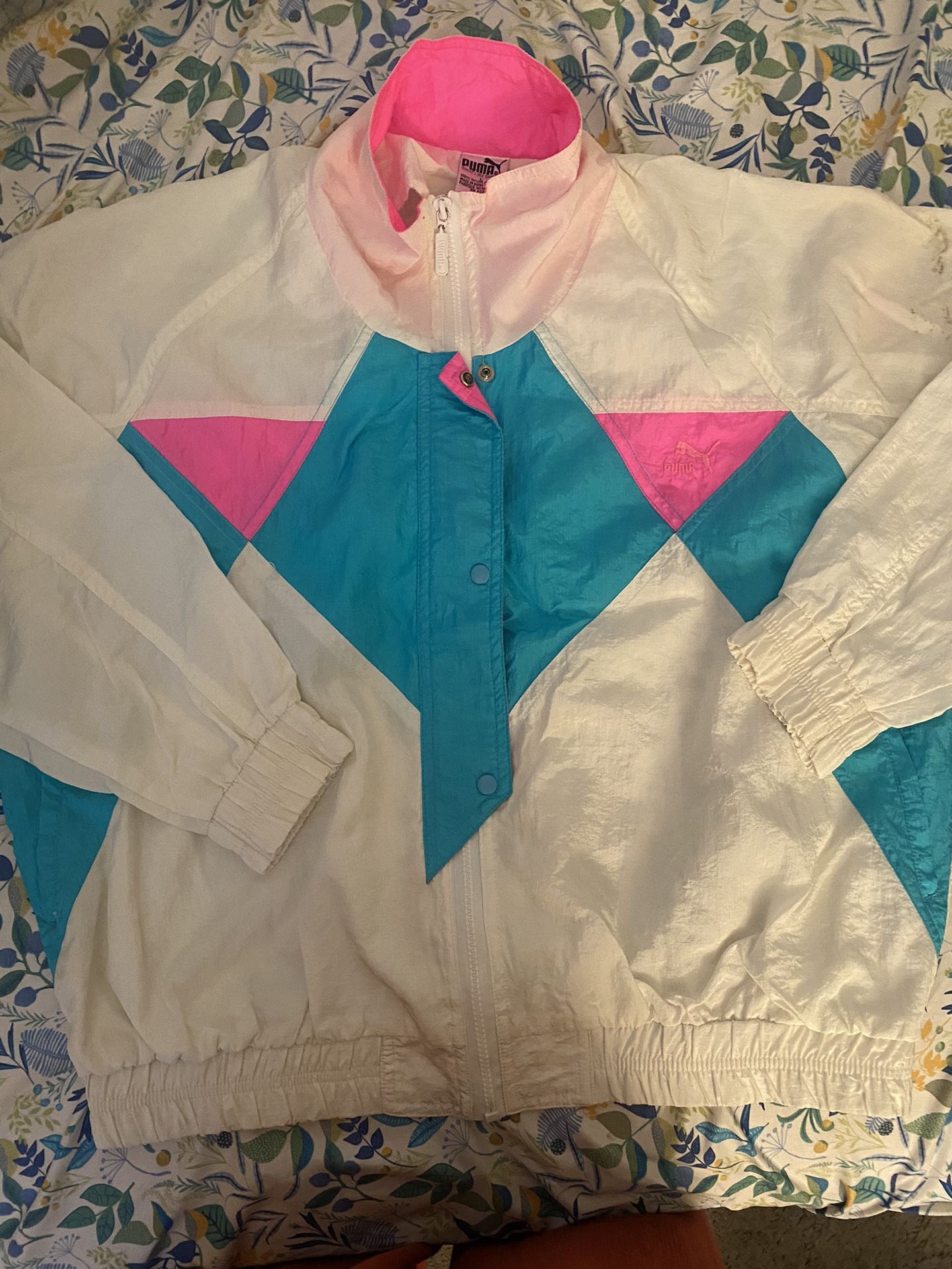 Vintage 1980’s Puma Windbreaker Size L