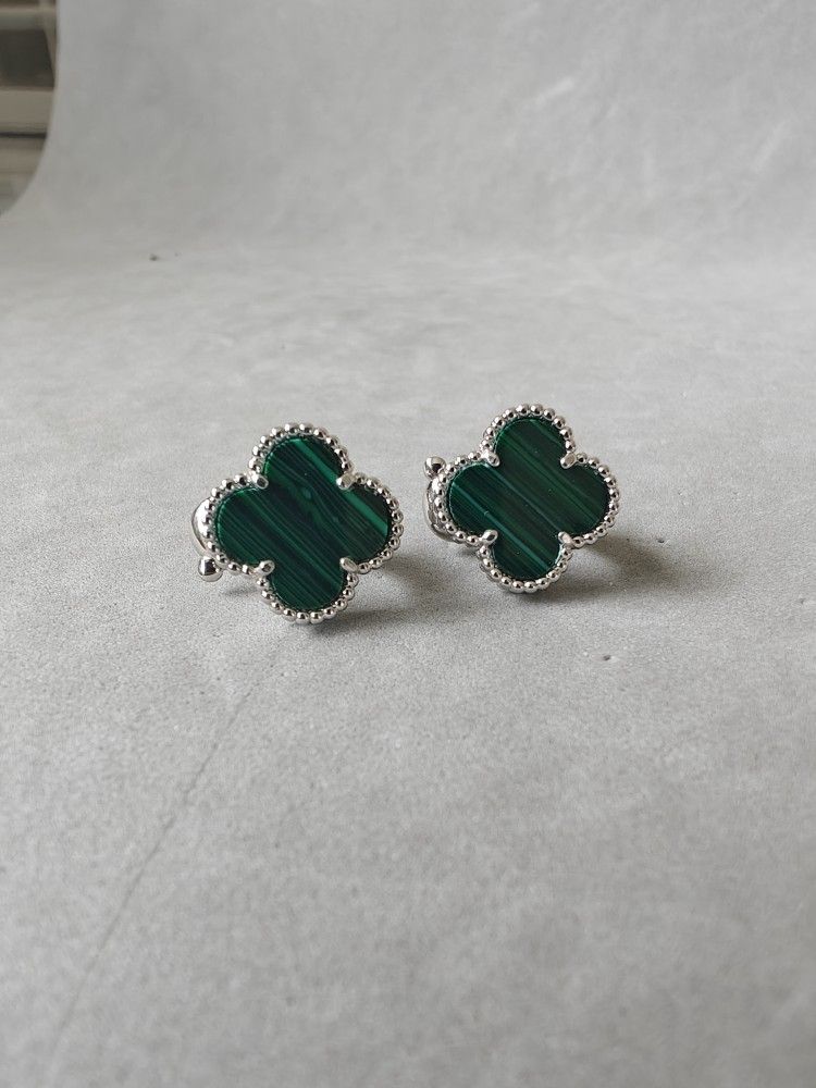 VCA Stud Earrings Green Stone 1 Motif 18k White Gold Plated