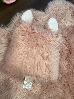 Pink Tug And Sham 