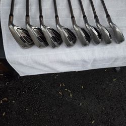 Cobra S9 Irons, 3 Wood, Lynx Blackcat Driver